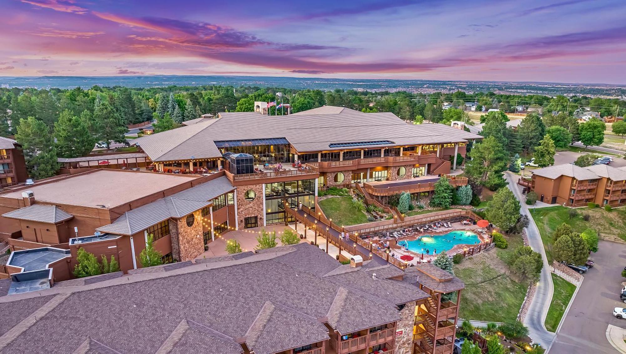 Cheyenne Mountain Resort, A Destination By Hyatt Hotels Colorado Springs Bagian luar foto